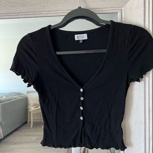 Black Short Sleeve Button Crop Top